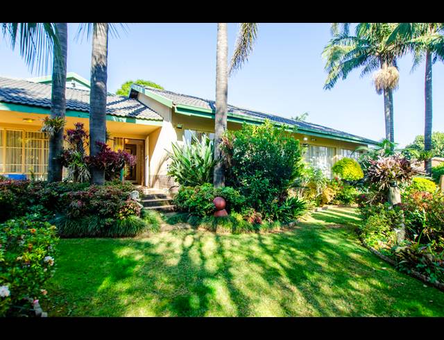 6 BEDROOM FREESTANDING FOR SALE IN WINGATE PARK